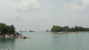 Santosa Island