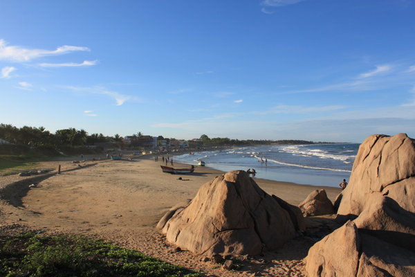 La plage qui est situe au nord du ''Shore Temple''