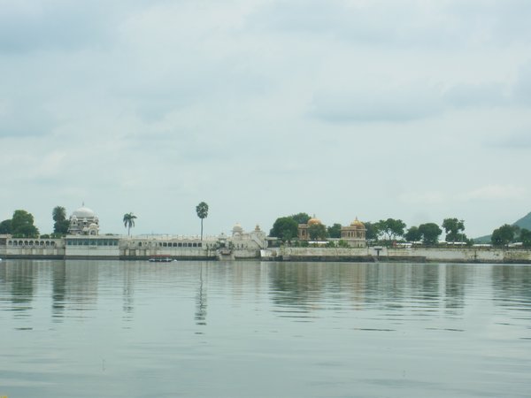 Jagmandir Island