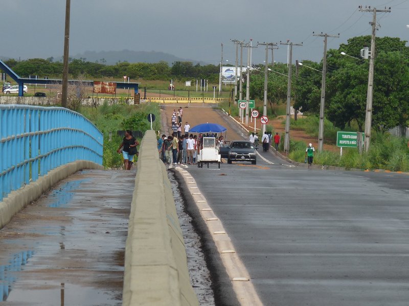 Workers crossing back to Guiana