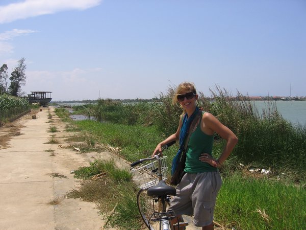 cycling around Cam Kim island