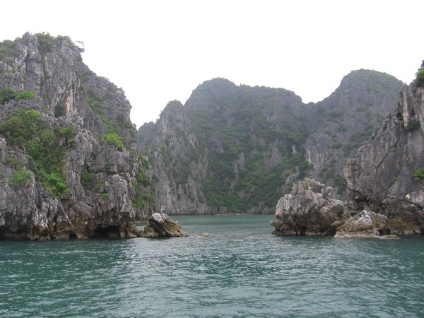 Lanh Ha Bay
