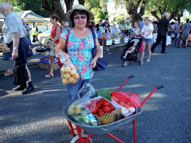 The Fruit Salad Market