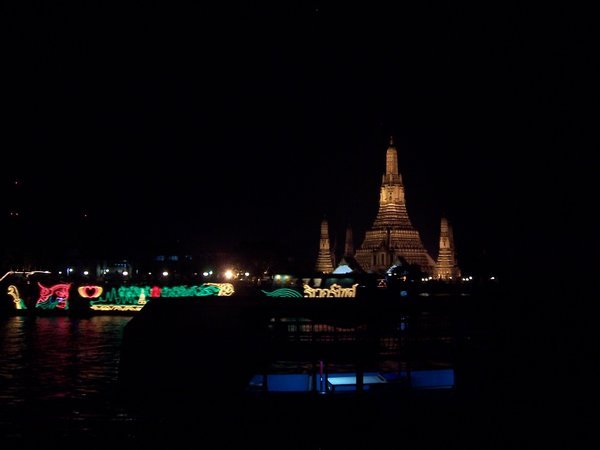 Wat Arun @ night