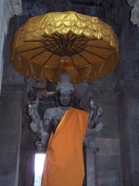 Buddha inside Entrance