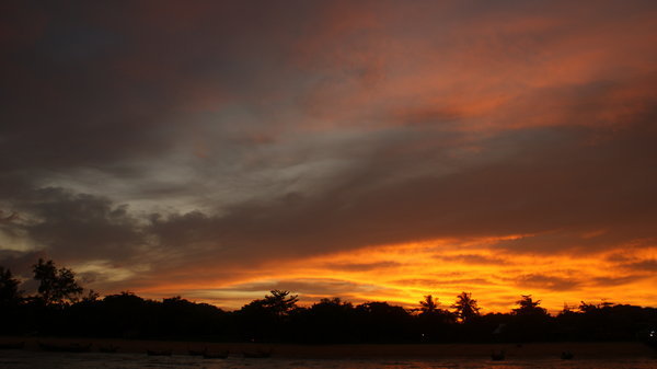 Sun set at Ko Phayam.