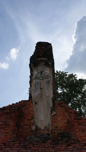 Headless standing Buddha, Wat Phra Phai Luang.