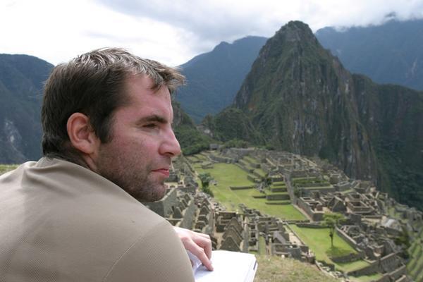 Kartan kanssa Machu Picchulla