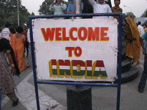sign at the India-Pakistan border