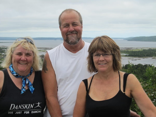 Weedie, Jeepa and Dawn at Joey's Lookout
