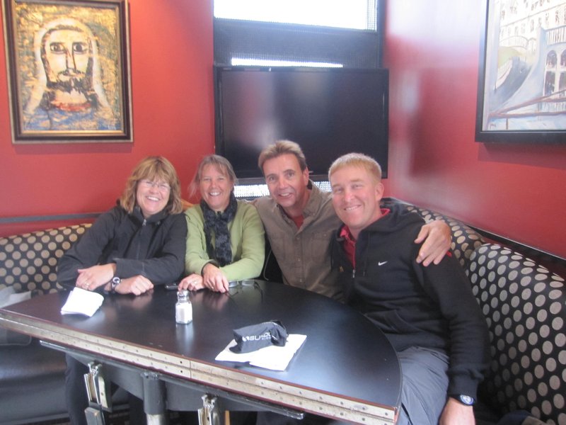 Lunch with Maryiln, me, Monty and our tour guide Ross!