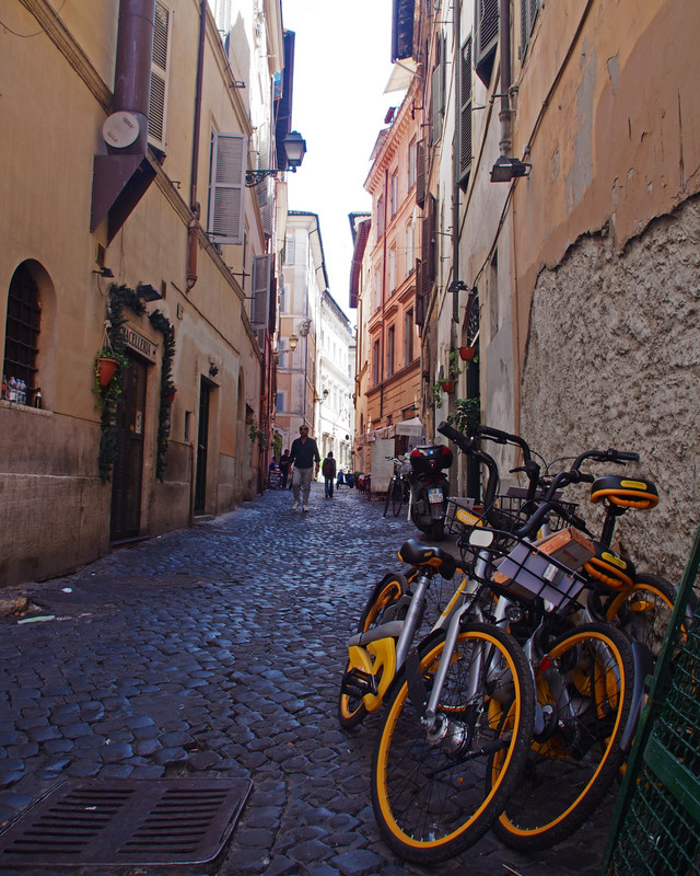 Roman alleyway