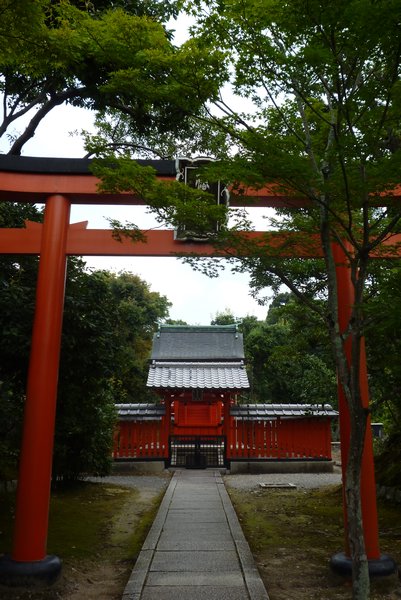 Gate