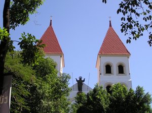 The main church from central park in San Miguel.