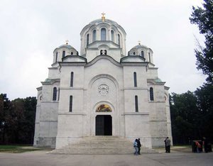 Church exterior in white marble from Vencac