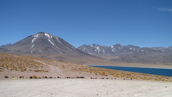 Laguna ja cerro Miscanti