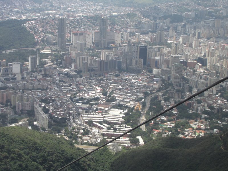 Caracas Telefericosta nähtynä