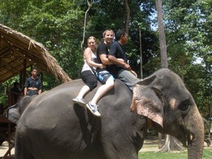 Skye & Danny on an elephant 01