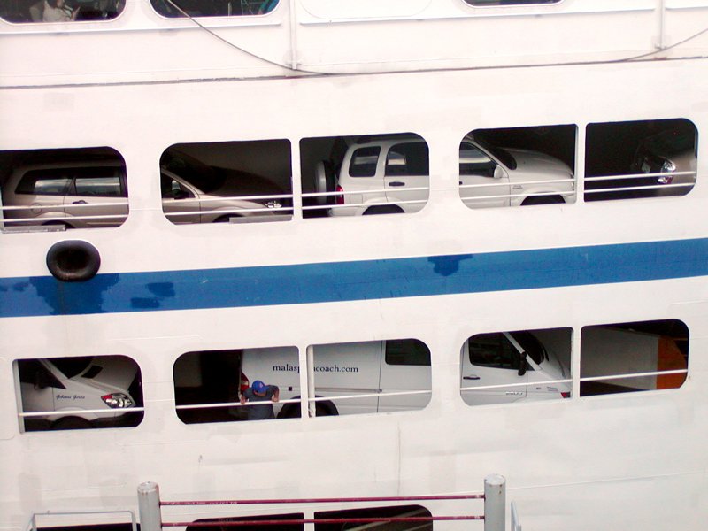 Double deck ferry