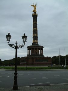 Triumphul Column