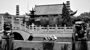 Kaifeng temple 2