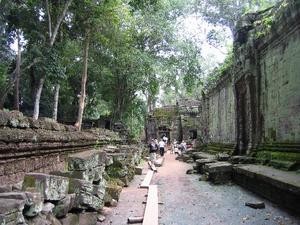 This is the last one of Ta Prohm...i promise!!
