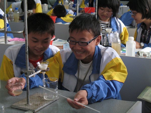 students working on a chem lab