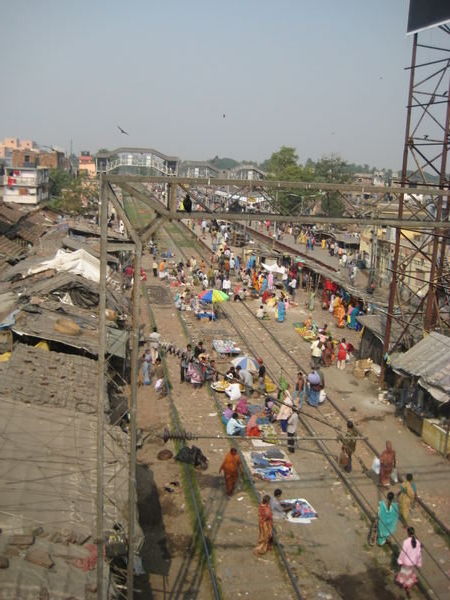 A crowded Kolkota Railway Station