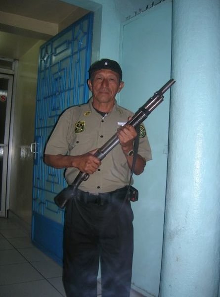Big Guns, San Salvador