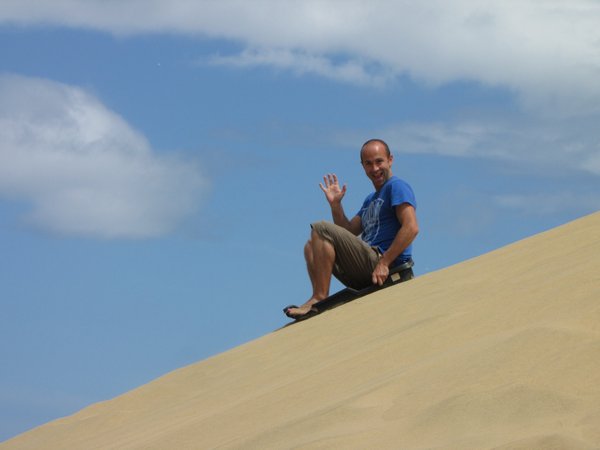 Sand toboganning