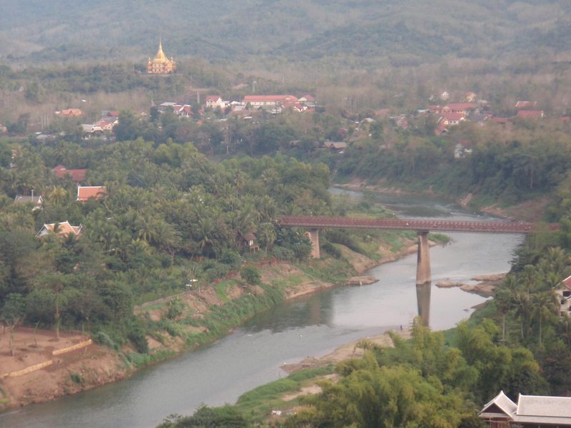 Blick von Luang Prabangs Hausberg Phou Si