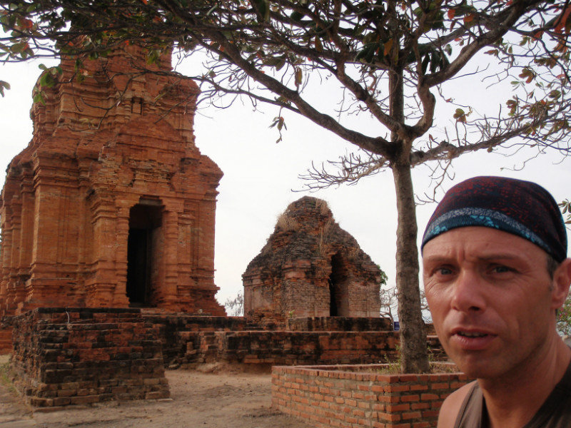 über 1000Jahre alter Cham Tempel