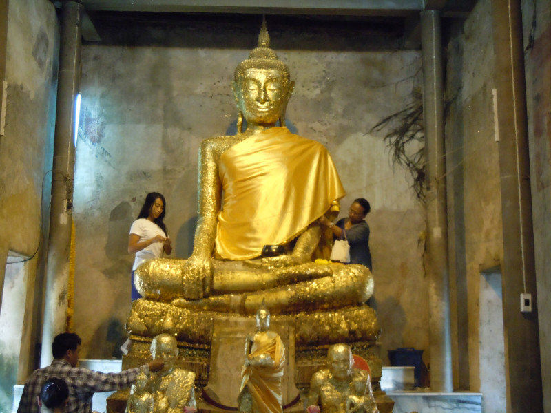 A golden Buddha