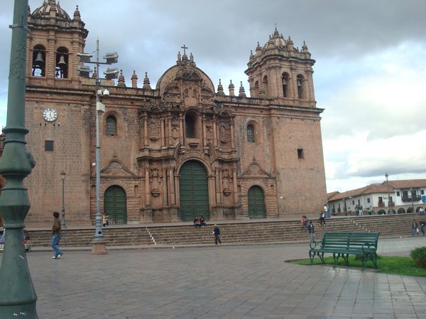 cathedrale plaza de armas