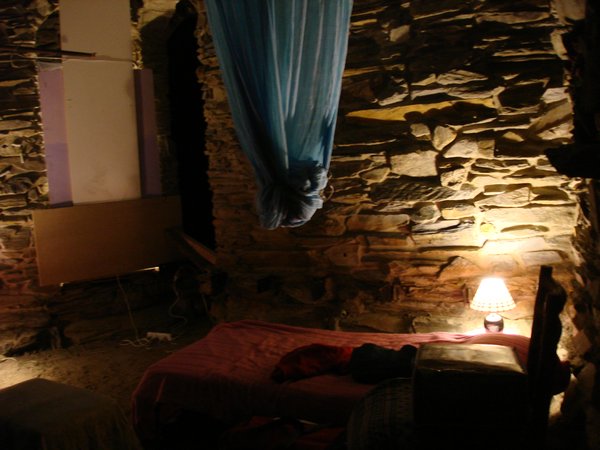 Our room in the Castle, which had already a roof but no windows yet so I slept wonderful with all the nature sounds around us. Curlews have a magnificent voice.