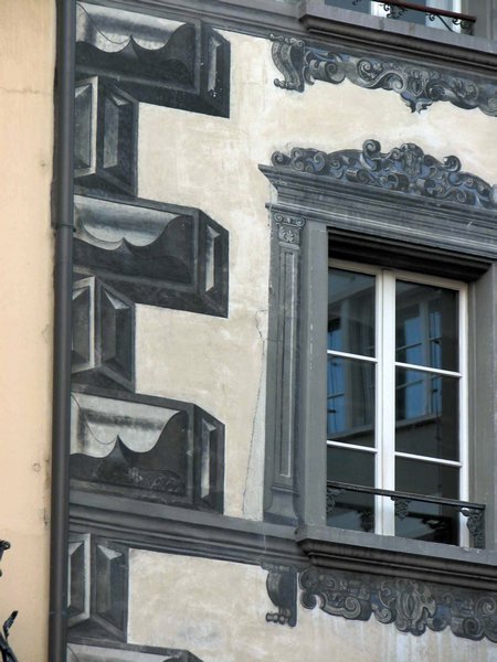 Decoration painted on buildings.