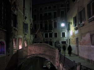 9852 Bridge at night