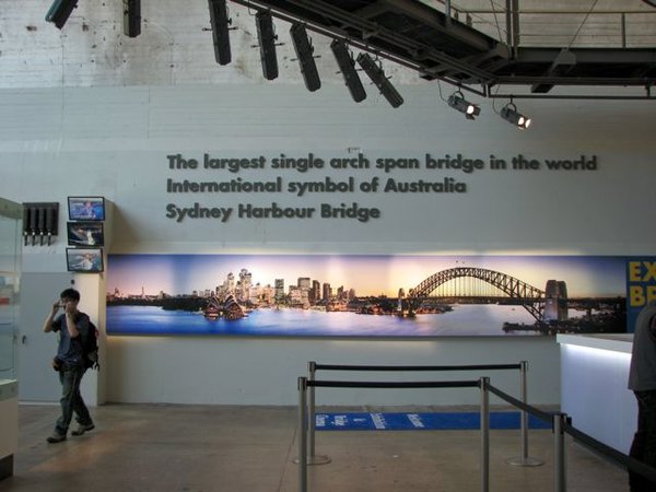 7179 Sydney Bridge climb building