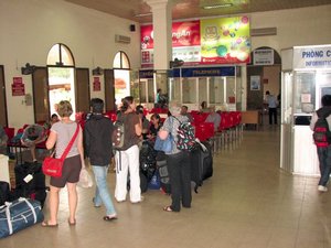 Gang in Hanoi train station