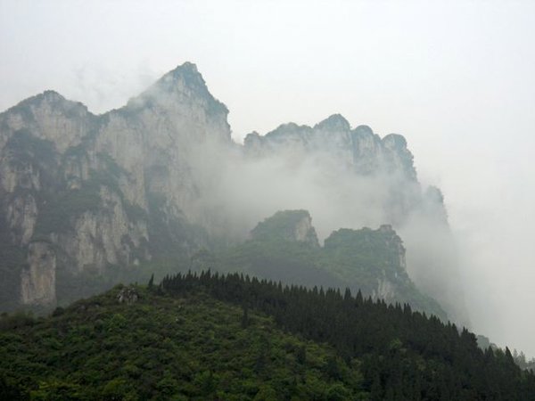 Misc scenery and fog on Yangtze River
