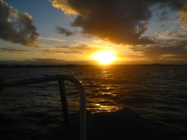 sunset from diveboat