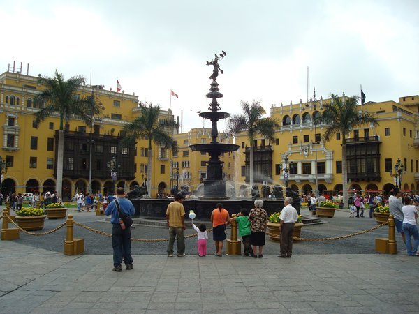 plaza mayor / de armas 