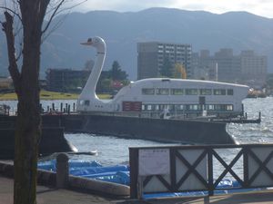 Swan boat, Lake Suwa