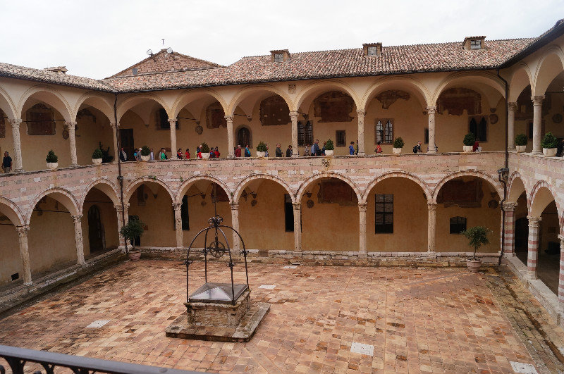 Inner courtyard, Assisi monastery
