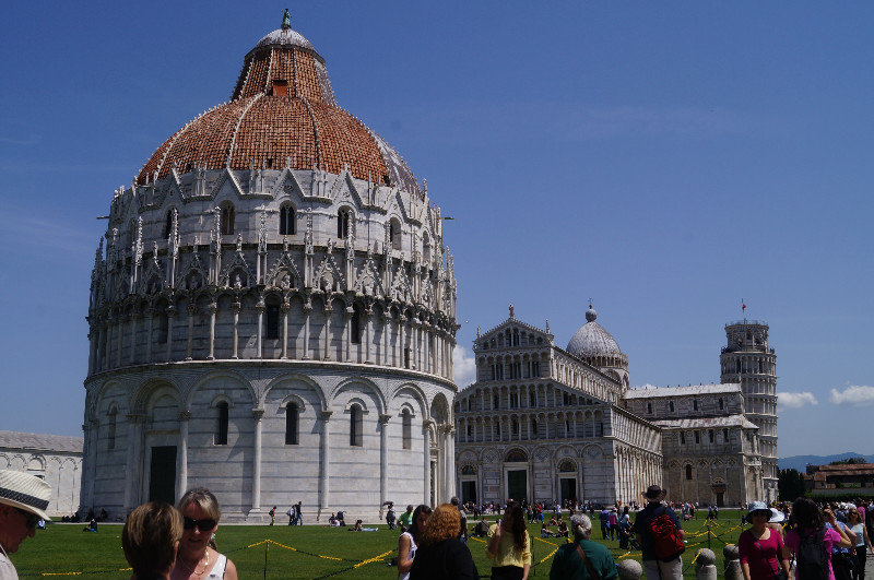 Baptistry, cathedral & bell tower, Pisa