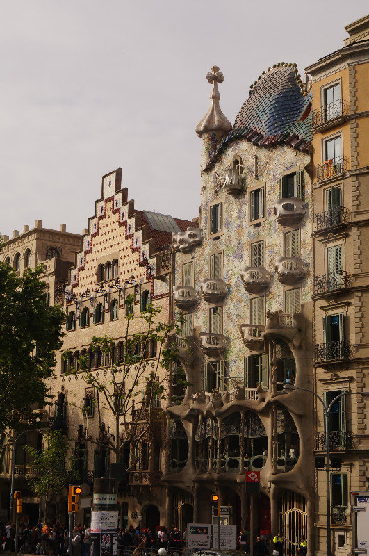 Dragon building, Barcelona