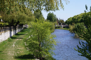 Riverside walk, Burgos