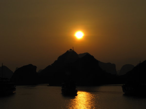 Sunset - Ha Long Bay