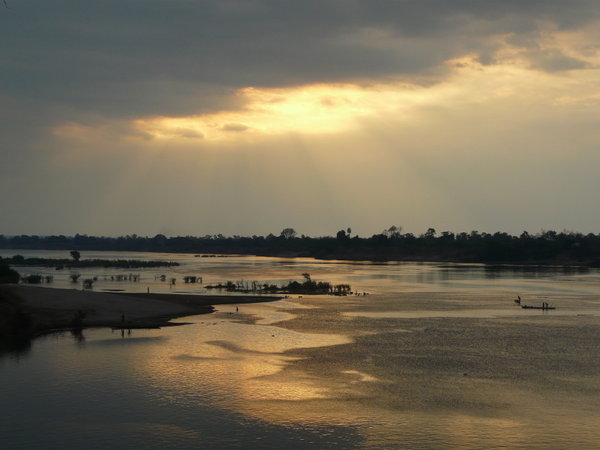 Sunset View From Bacsei Mekong Resort. 