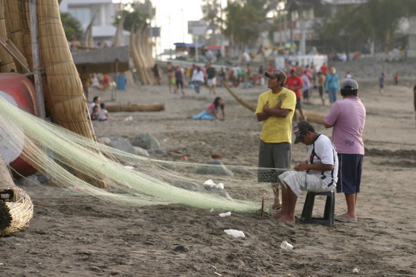 Fishermen with the loacl boats call caballitos de totora